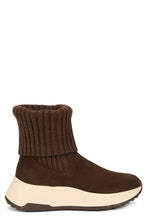 Load image into Gallery viewer, Suede ankle boots