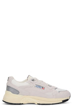 Load image into Gallery viewer, Sneakers with a durable sole