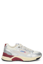 Load image into Gallery viewer, Sneakers with colorful details