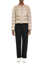 Load image into Gallery viewer, Laurine short down jacket