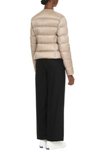 Load image into Gallery viewer, Laurine short down jacket