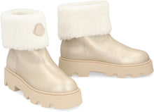 Load image into Gallery viewer, Shearling boots Aurea