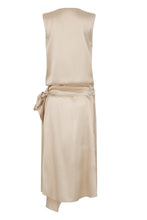 Load image into Gallery viewer, Midi dress in satin
