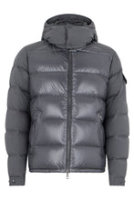 Load image into Gallery viewer, Padded jacket with hood