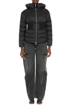 Load image into Gallery viewer, Yupiteli full zip down jacket