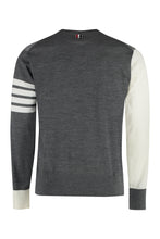 Load image into Gallery viewer, Crew-neck wool sweater