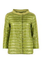 Load image into Gallery viewer, Snap button fastening down jacket
