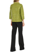 Load image into Gallery viewer, Snap button fastening down jacket