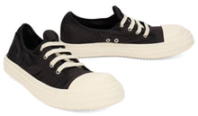 Load image into Gallery viewer, Low canvas sneakers