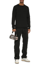 Load image into Gallery viewer, Crew-neck wool sweater