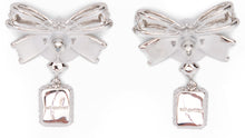 Load image into Gallery viewer, Dangle earrings in the shape of a bow with crystals