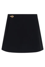 Load image into Gallery viewer, Short skirt with detail