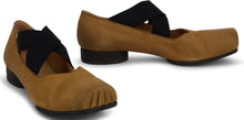 Load image into Gallery viewer, Leather ballet flats