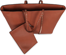 Load image into Gallery viewer, Shopping Rockstud bag in leather