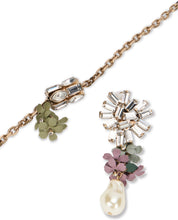 Load image into Gallery viewer, Jewelry with flower and crystal details