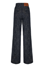 Load image into Gallery viewer, Flared jeans in denim jacquard