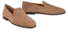 Load image into Gallery viewer, Suede moccasins
