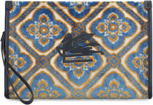 Load image into Gallery viewer, Jacquard fabric clutch