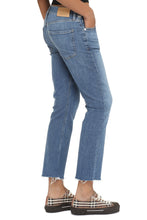Load image into Gallery viewer, Isola Cropped jeans