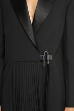 Load image into Gallery viewer, Asymmetric fastening wool coat