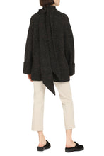 Load image into Gallery viewer, Cable knit turtleneck