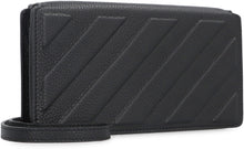Load image into Gallery viewer, Pebbled leather clutch