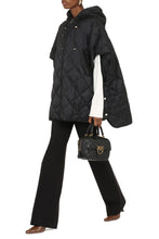 Load image into Gallery viewer, Treman padded cape