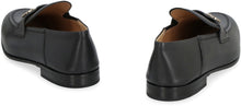 Load image into Gallery viewer, Leather loafers
