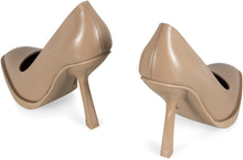Load image into Gallery viewer, Leather pumps
