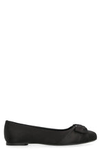 Load image into Gallery viewer, Varina fabric ballet flats with logo
