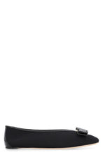 Load image into Gallery viewer, Vara Ballet flats
