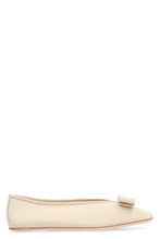 Load image into Gallery viewer, Vara Ballet flats
