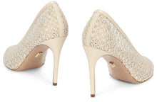 Load image into Gallery viewer, Pumps in macramé
