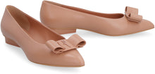 Load image into Gallery viewer, Viva leather ballet flats with logo

