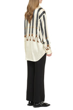 Load image into Gallery viewer, Satin shirt
