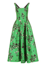 Load image into Gallery viewer, Dress with floral print
