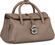 Load image into Gallery viewer, Dotta Leather handbag

