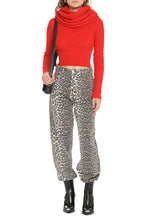 Load image into Gallery viewer, Off-shoulders pullover
