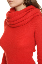 Load image into Gallery viewer, Off-shoulders pullover
