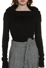 Load image into Gallery viewer, Off-shoulders pullover
