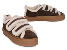 Load image into Gallery viewer, Sneakers with fur
