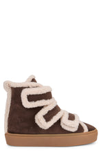 Load image into Gallery viewer, Ankle boot in suede with fur inserts
