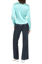 Load image into Gallery viewer, Baradero silk blouse
