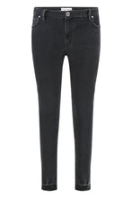Load image into Gallery viewer, Sabrina skinny jeans
