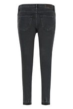 Load image into Gallery viewer, Sabrina skinny jeans
