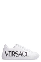 Load image into Gallery viewer, Greca leather low-top sneakers
