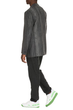 Load image into Gallery viewer, Single-breasted two-button jacket
