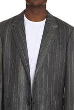 Load image into Gallery viewer, Single-breasted two-button jacket
