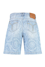 Load image into Gallery viewer, Denim shorts
