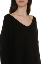 Load image into Gallery viewer, Ostrica wool pullover
